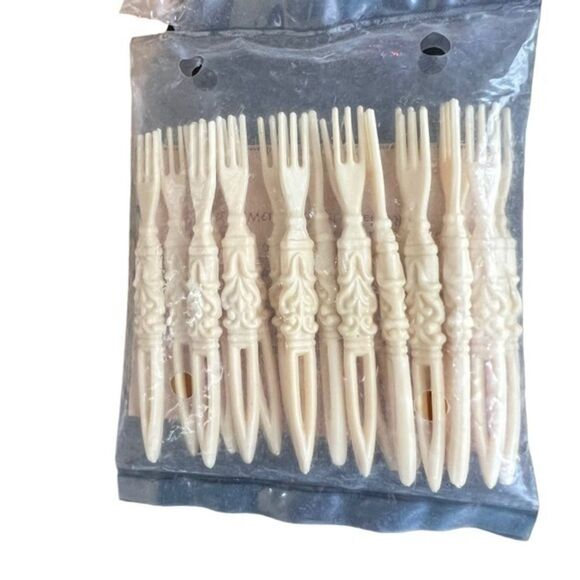 Set of 36 Vintage 1950’s Plastic Hors D’Oeuvres Picks/Forks Cocktail Forks - Picture 2 of 2